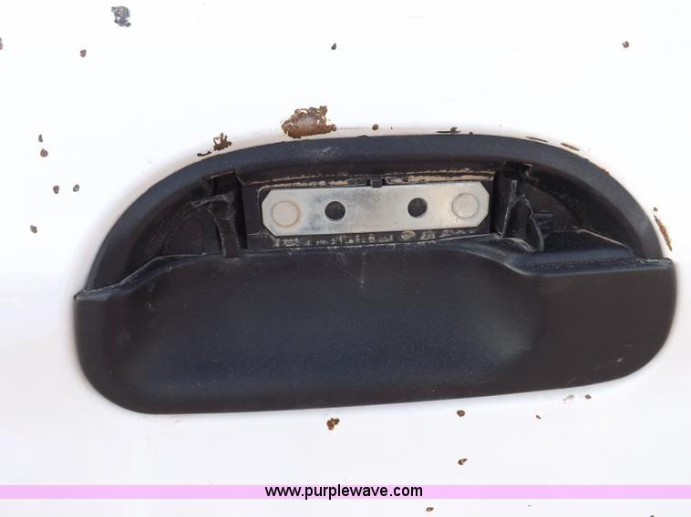 image for item K3088 2005 Ford F250 Super Duty XLT SuperCab pickup truck