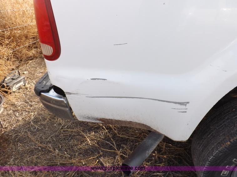 image for item K3088 2005 Ford F250 Super Duty XLT SuperCab pickup truck