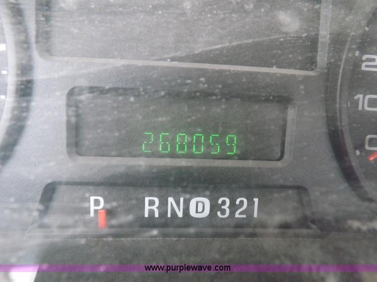 image for item K3089 2006 Ford F250 Super Duty XL pickup truck