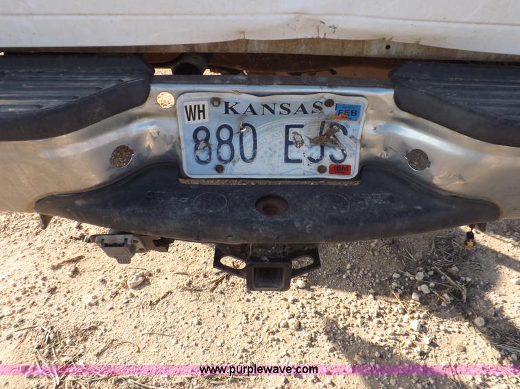 image for item K3089 2006 Ford F250 Super Duty XL pickup truck