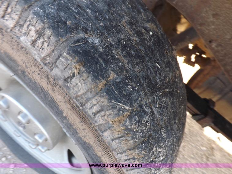 image for item K3089 2006 Ford F250 Super Duty XL pickup truck