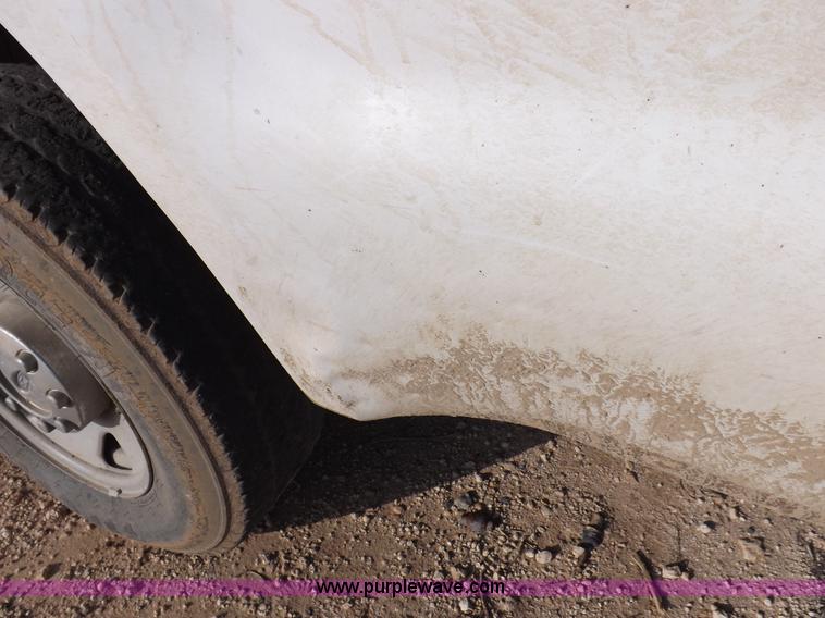 image for item K3089 2006 Ford F250 Super Duty XL pickup truck