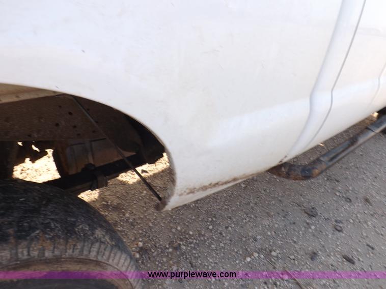 image for item K3089 2006 Ford F250 Super Duty XL pickup truck