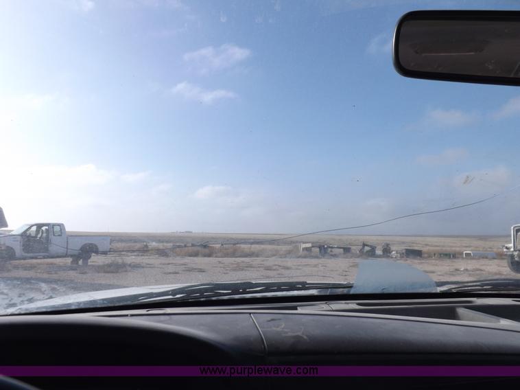 image for item K3089 2006 Ford F250 Super Duty XL pickup truck