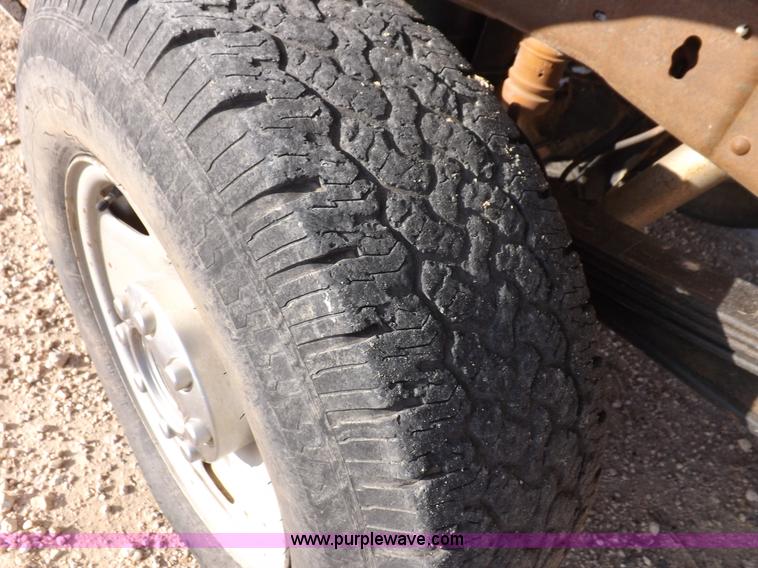 image for item K3090 2006 Ford F250 Super Duty XL SuperCab pickup truck