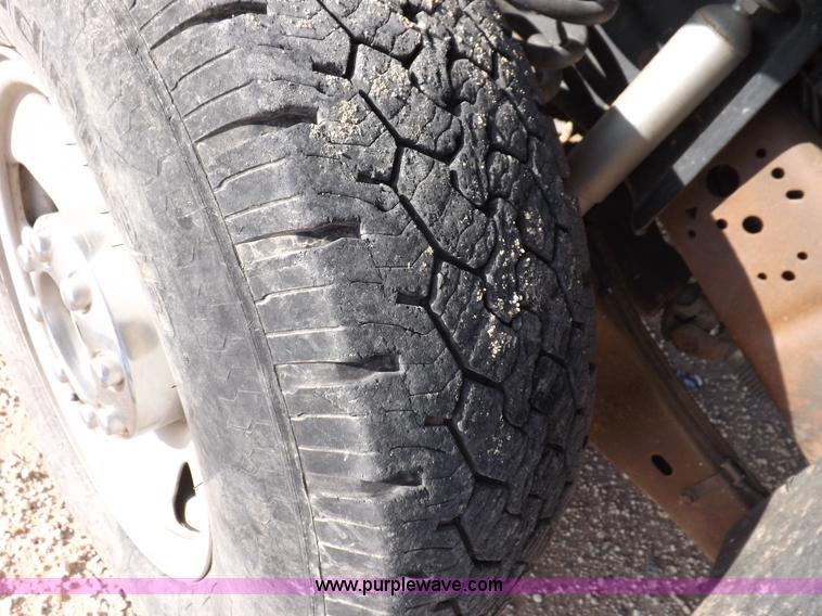 image for item K3090 2006 Ford F250 Super Duty XL SuperCab pickup truck