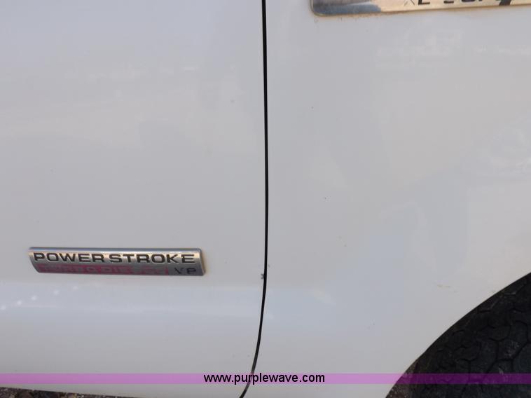 image for item K3090 2006 Ford F250 Super Duty XL SuperCab pickup truck
