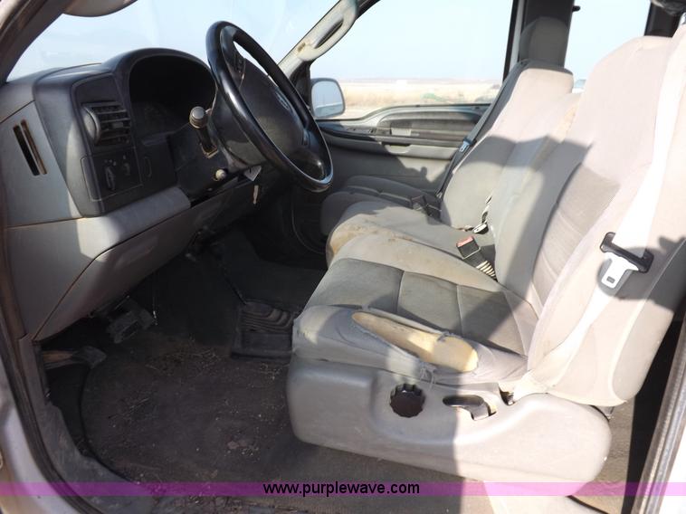 image for item K3091 2005 Ford F250 Super Duty XLT pickup truck