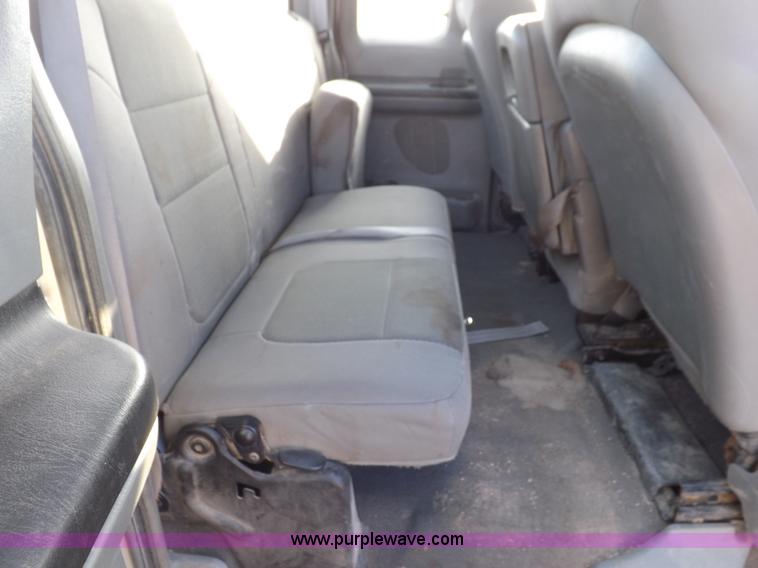 image for item K3091 2005 Ford F250 Super Duty XLT pickup truck