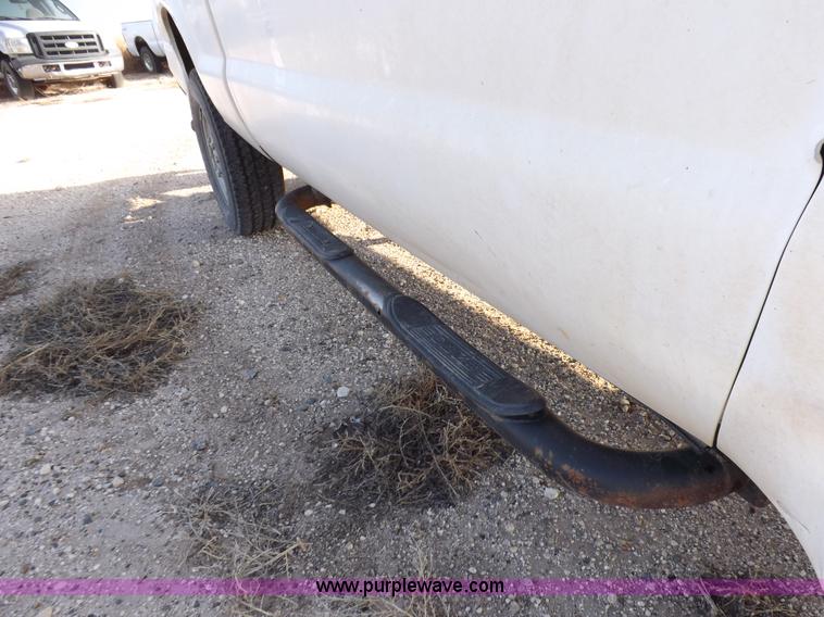 image for item K3091 2005 Ford F250 Super Duty XLT pickup truck