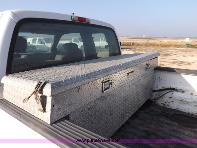 image for item K3091 2005 Ford F250 Super Duty XLT pickup truck