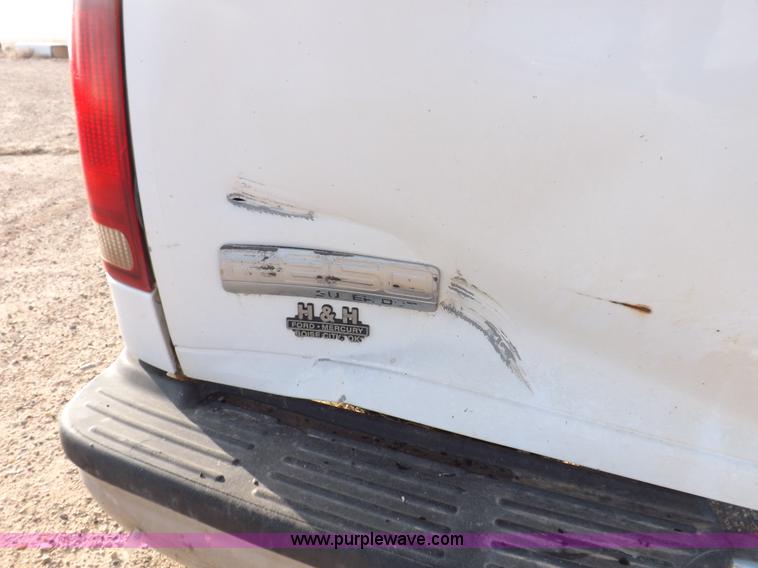 image for item K3091 2005 Ford F250 Super Duty XLT pickup truck