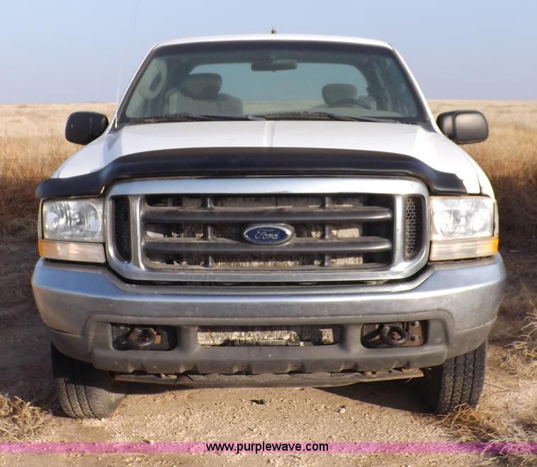 image for item K3092 2004 Ford F250 Super Duty XLT SuperCab pickup truck