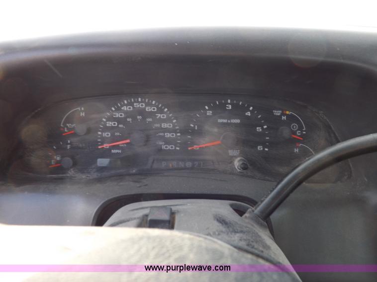 image for item K3092 2004 Ford F250 Super Duty XLT SuperCab pickup truck