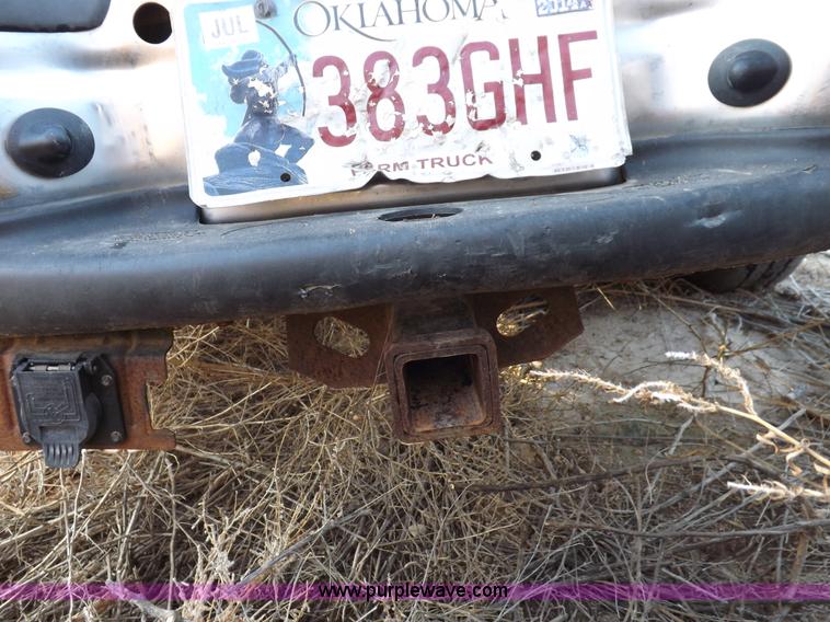 image for item K3092 2004 Ford F250 Super Duty XLT SuperCab pickup truck