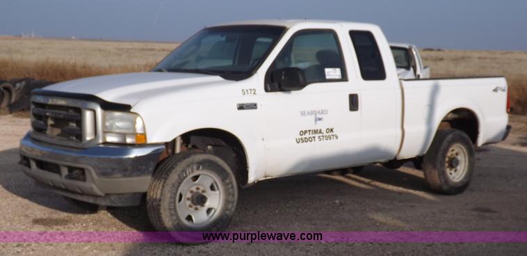 image for item K3093 2004 Ford F250 Super Duty XLT pickup truck