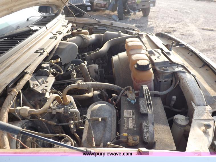 image for item K3093 2004 Ford F250 Super Duty XLT pickup truck