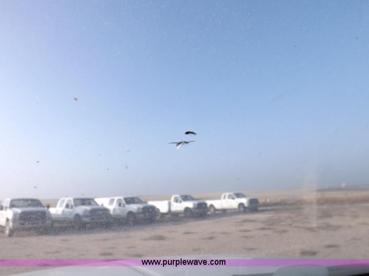 image for item K3093 2004 Ford F250 Super Duty XLT pickup truck