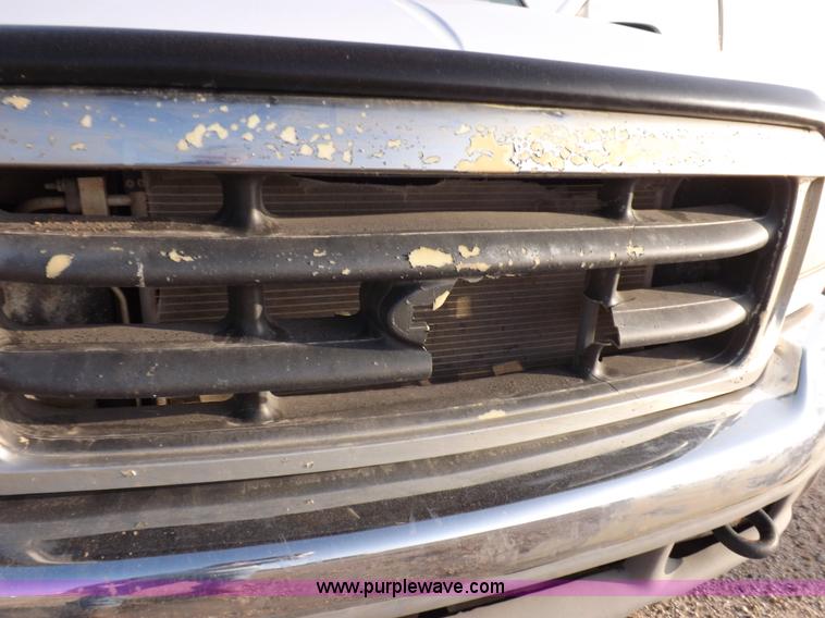 image for item K3093 2004 Ford F250 Super Duty XLT pickup truck