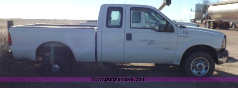 image for item K3094 2006 Ford F250 Super Duty XL SuperCab pickup truck