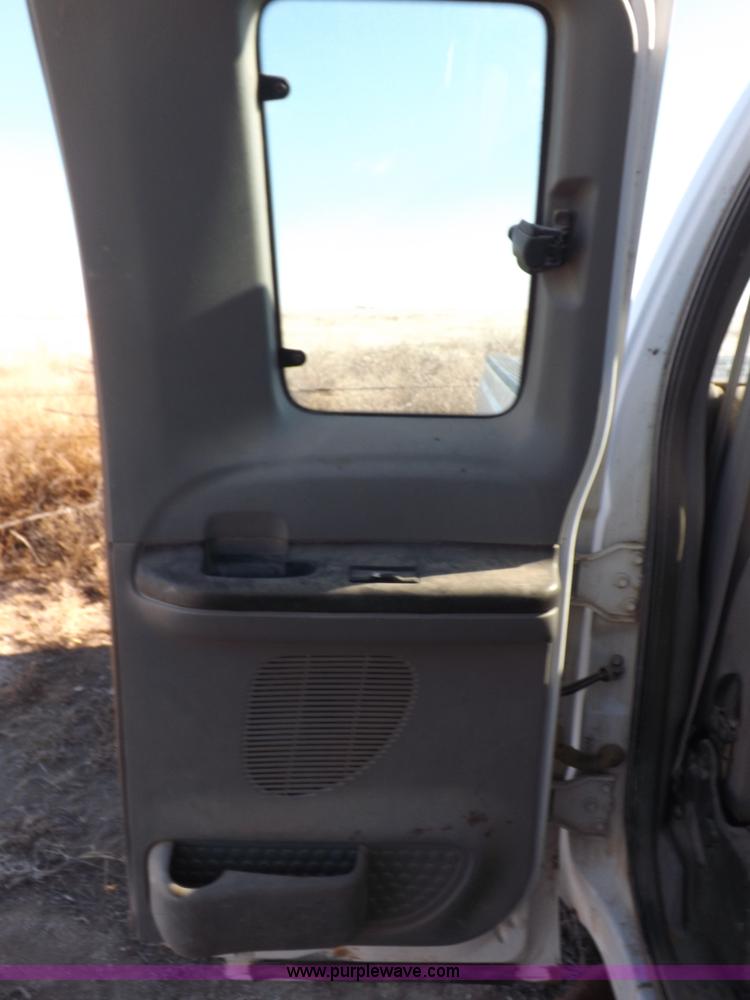 image for item K3094 2006 Ford F250 Super Duty XL SuperCab pickup truck