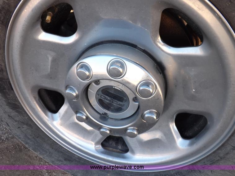 image for item K3094 2006 Ford F250 Super Duty XL SuperCab pickup truck