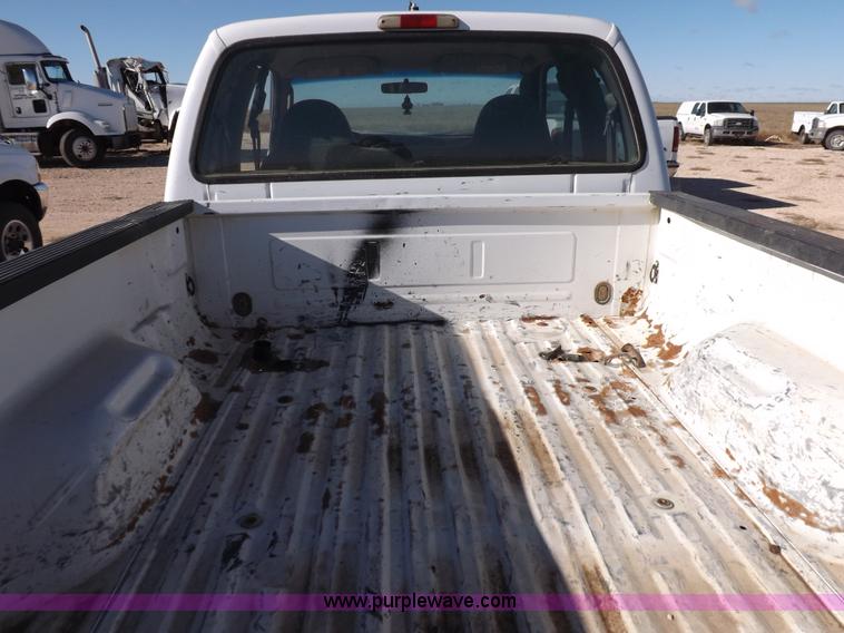 image for item K3094 2006 Ford F250 Super Duty XL SuperCab pickup truck