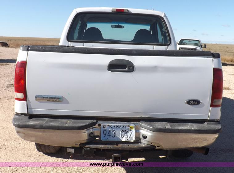 image for item K3095 2006 Ford F250 Super Duty XL SuperCab pickup truck