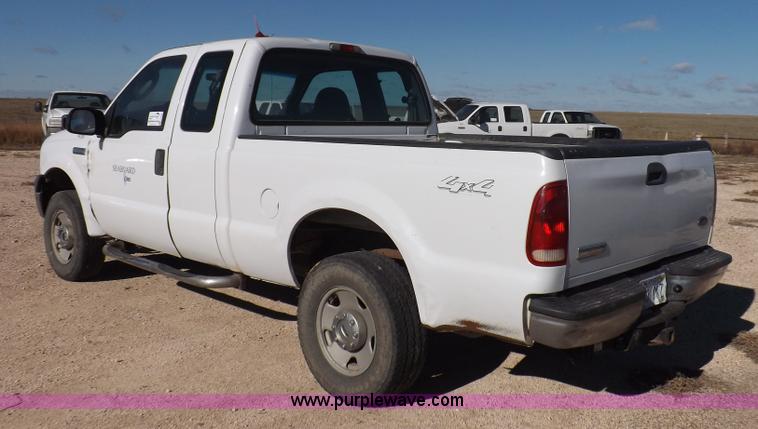 image for item K3095 2006 Ford F250 Super Duty XL SuperCab pickup truck