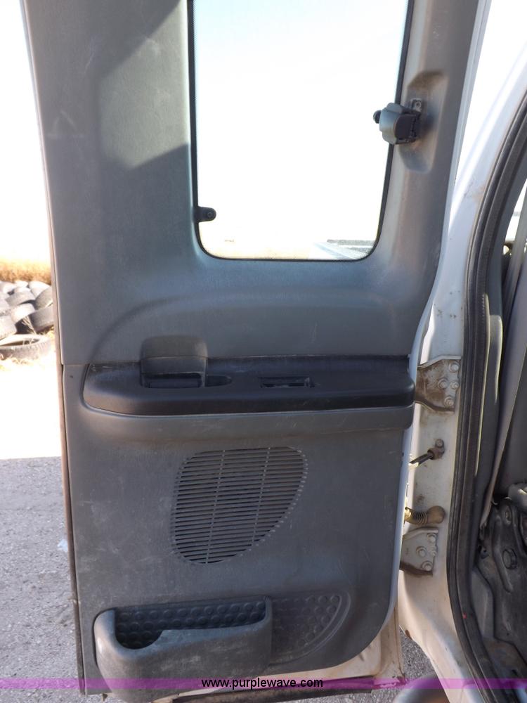 image for item K3095 2006 Ford F250 Super Duty XL SuperCab pickup truck