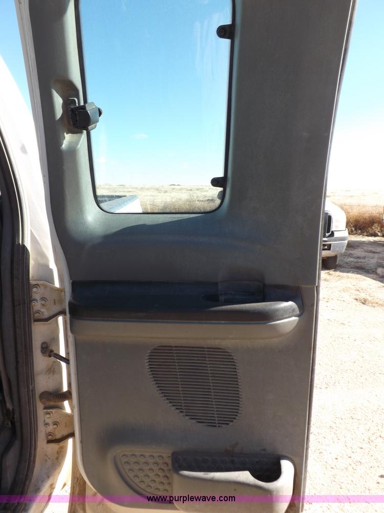 image for item K3095 2006 Ford F250 Super Duty XL SuperCab pickup truck