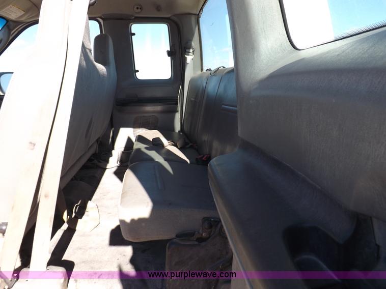 image for item K3095 2006 Ford F250 Super Duty XL SuperCab pickup truck