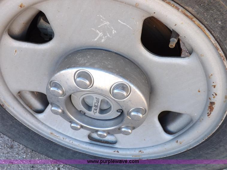 image for item K3095 2006 Ford F250 Super Duty XL SuperCab pickup truck