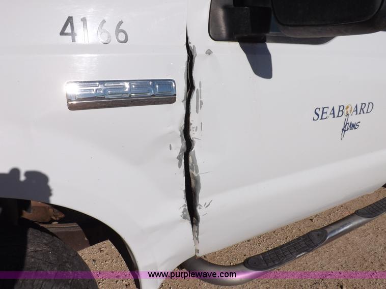 image for item K3095 2006 Ford F250 Super Duty XL SuperCab pickup truck