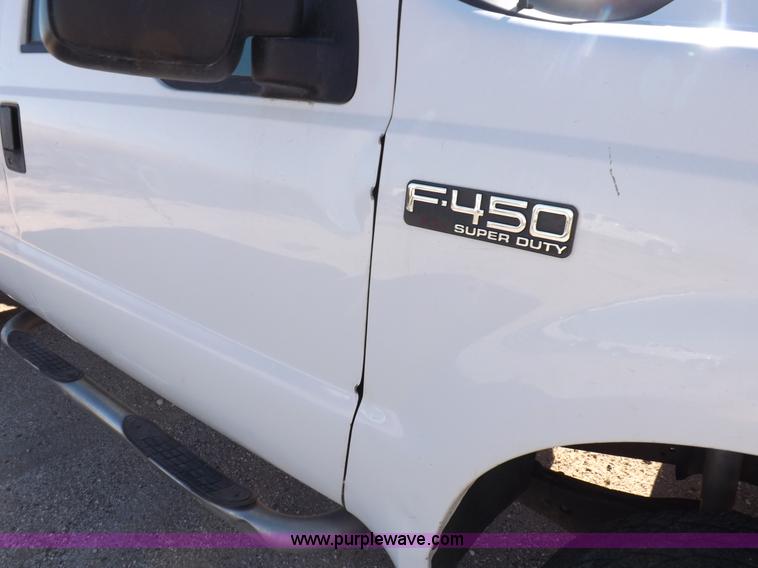 image for item K3095 2006 Ford F250 Super Duty XL SuperCab pickup truck
