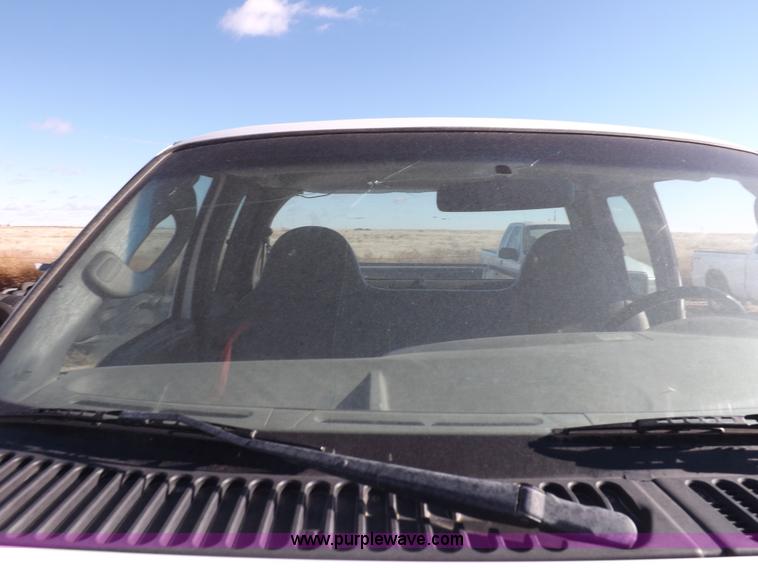 image for item K3095 2006 Ford F250 Super Duty XL SuperCab pickup truck