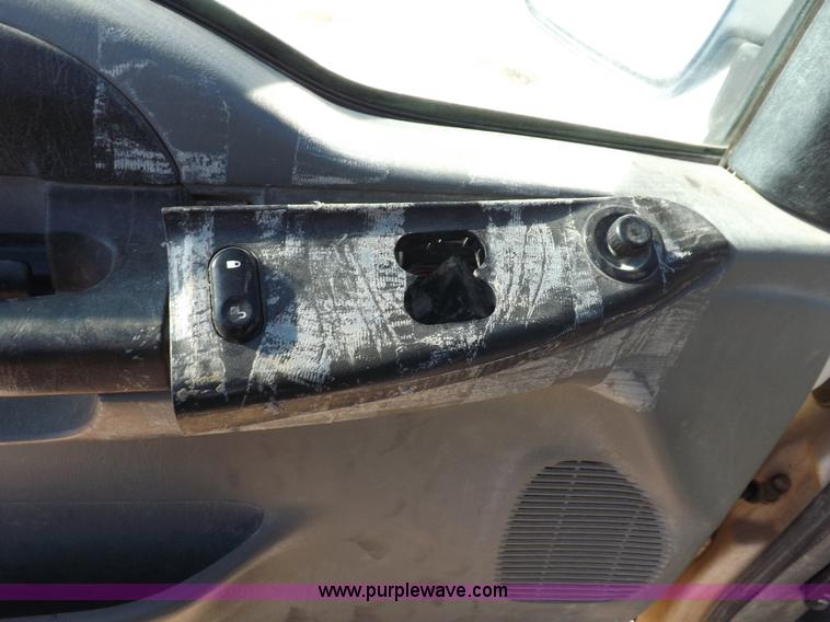 image for item K3095 2006 Ford F250 Super Duty XL SuperCab pickup truck