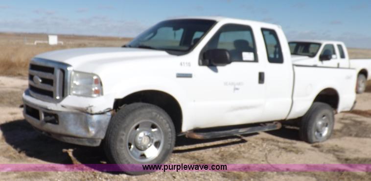 image for item K3096 2005 Ford F250 Super Duty XL pickup truck