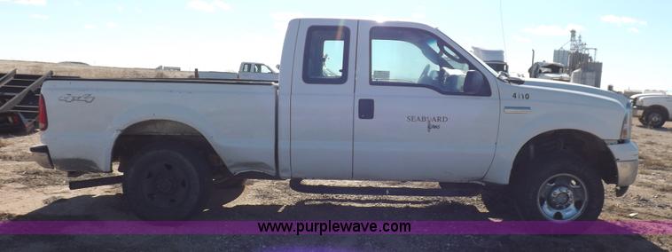 image for item K3096 2005 Ford F250 Super Duty XL pickup truck