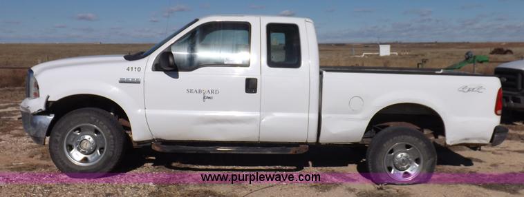 image for item K3096 2005 Ford F250 Super Duty XL pickup truck