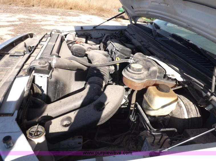 image for item K3096 2005 Ford F250 Super Duty XL pickup truck