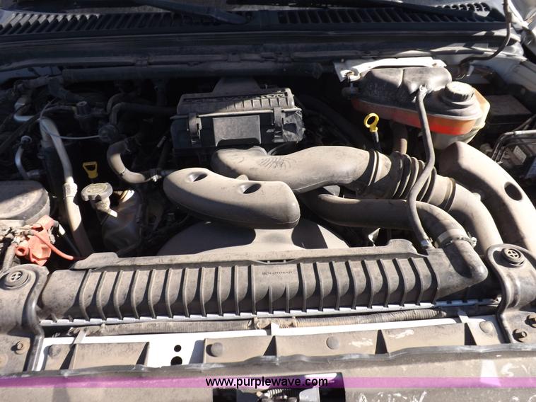 image for item K3096 2005 Ford F250 Super Duty XL pickup truck