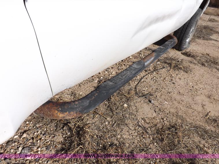 image for item K3096 2005 Ford F250 Super Duty XL pickup truck