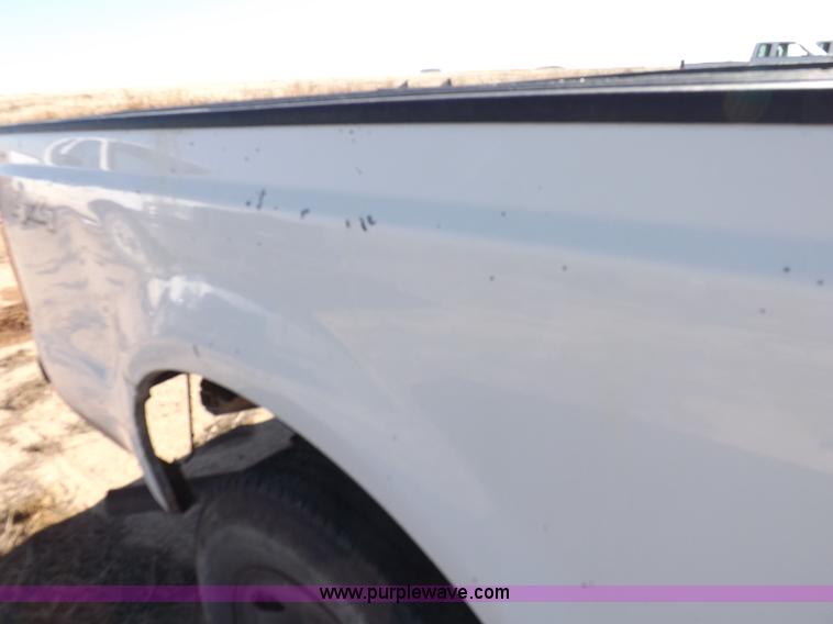 image for item K3096 2005 Ford F250 Super Duty XL pickup truck