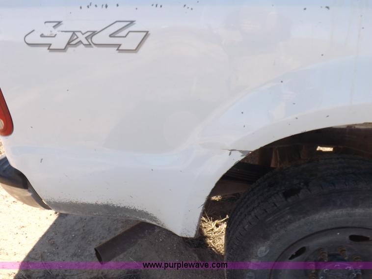 image for item K3096 2005 Ford F250 Super Duty XL pickup truck