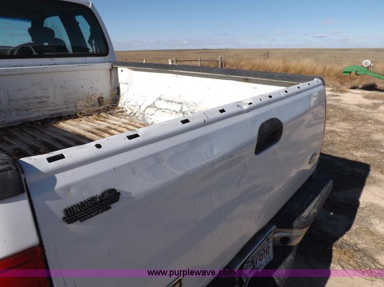 image for item K3096 2005 Ford F250 Super Duty XL pickup truck