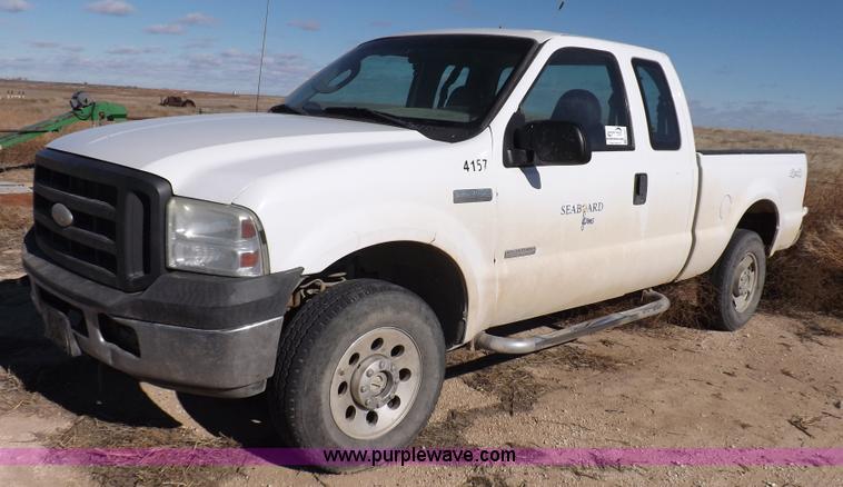 image for item K3097 2006 Ford F250 Super Duty XL SuperCab pickup truck