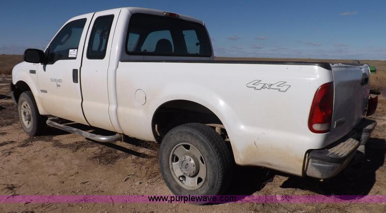 image for item K3097 2006 Ford F250 Super Duty XL SuperCab pickup truck