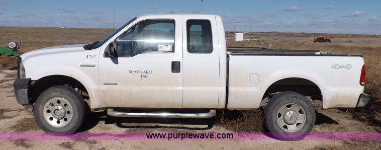 image for item K3097 2006 Ford F250 Super Duty XL SuperCab pickup truck