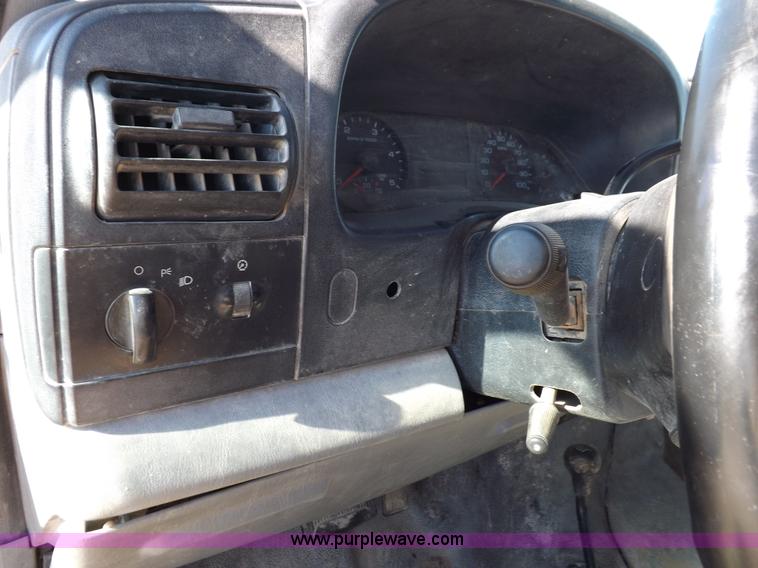 image for item K3097 2006 Ford F250 Super Duty XL SuperCab pickup truck